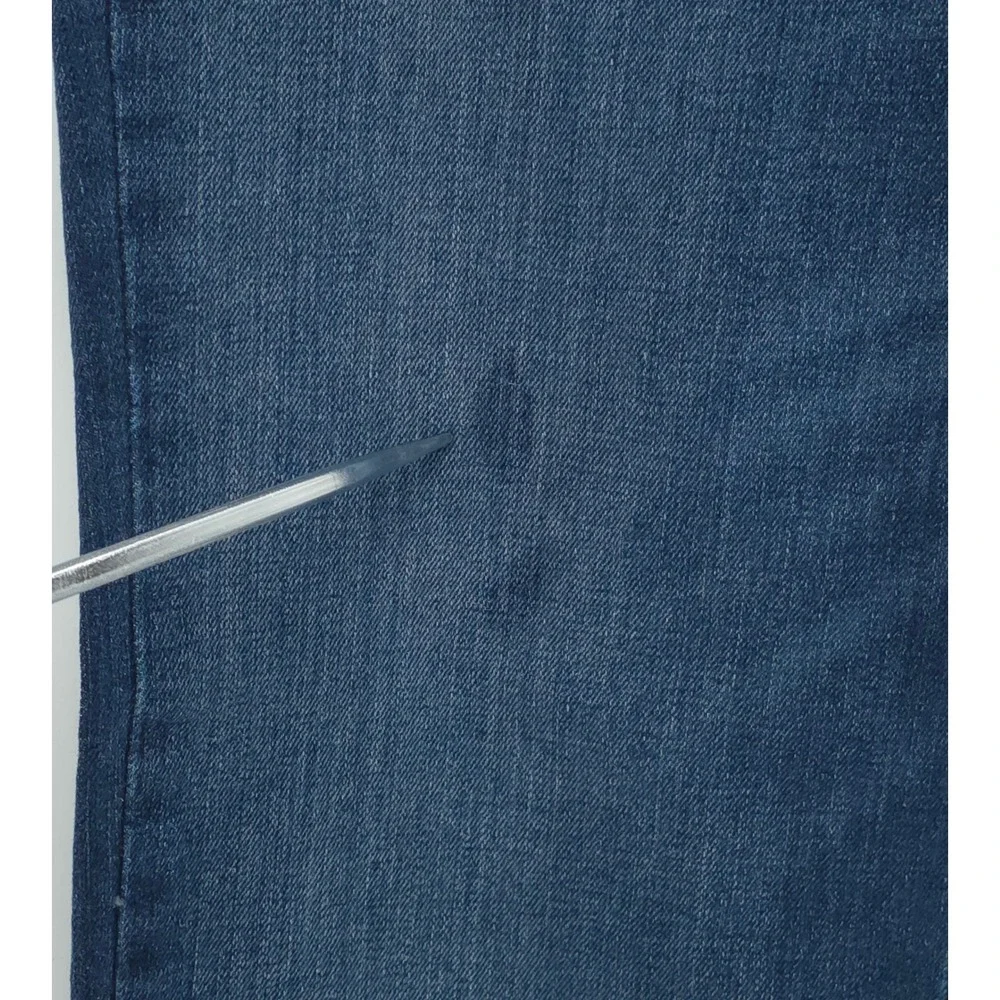 Levis Mens Jeans 559 Relaxed Straight 32x34 Blue Medium Wash Denim 00559-0421